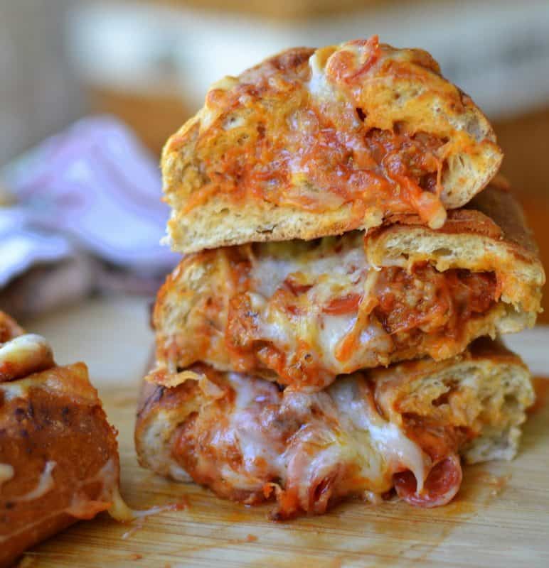 Cheesy Sausage Pizza Stuffed Rolls Small Town Woman