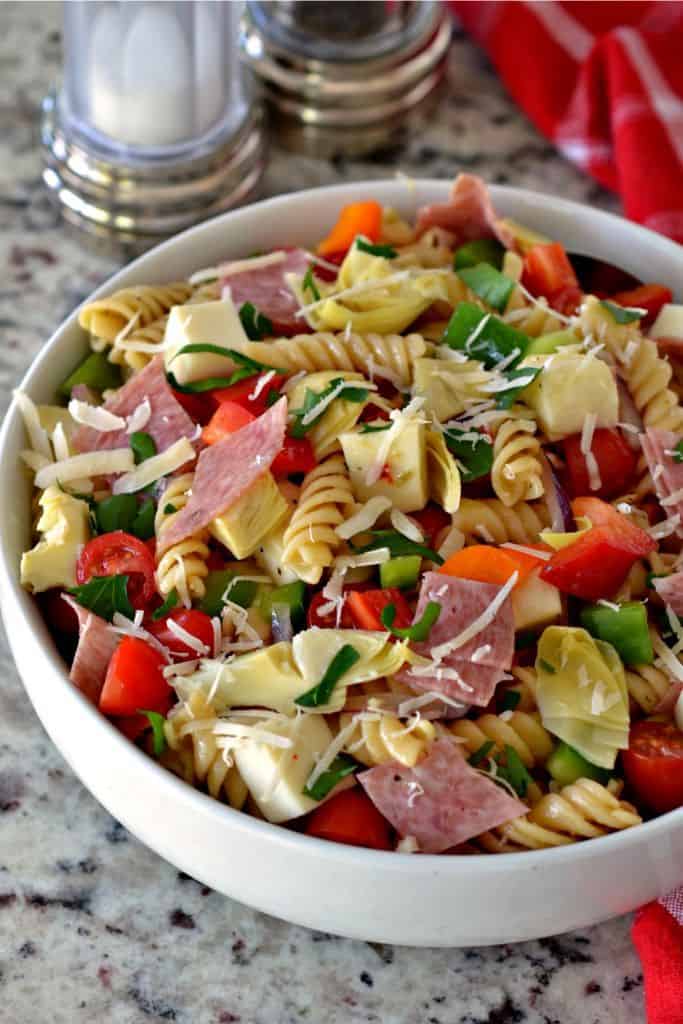 Easy Italian Pasta Salad ( A Quick and Easy Favorite)