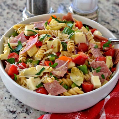 Creamy Taco Pasta Salad | Small Town Woman