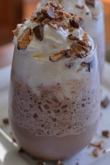 So Simple Kit Kat Frozen Cocoa | Small Town Woman