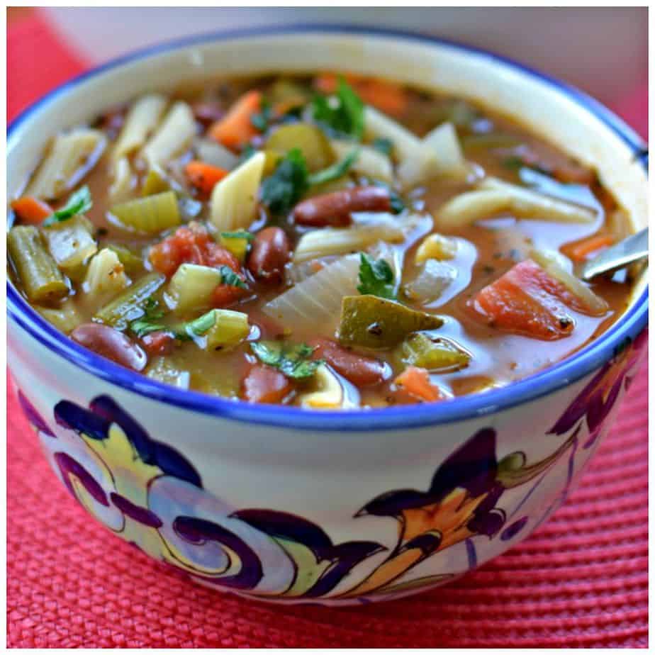 minestrone soup calories