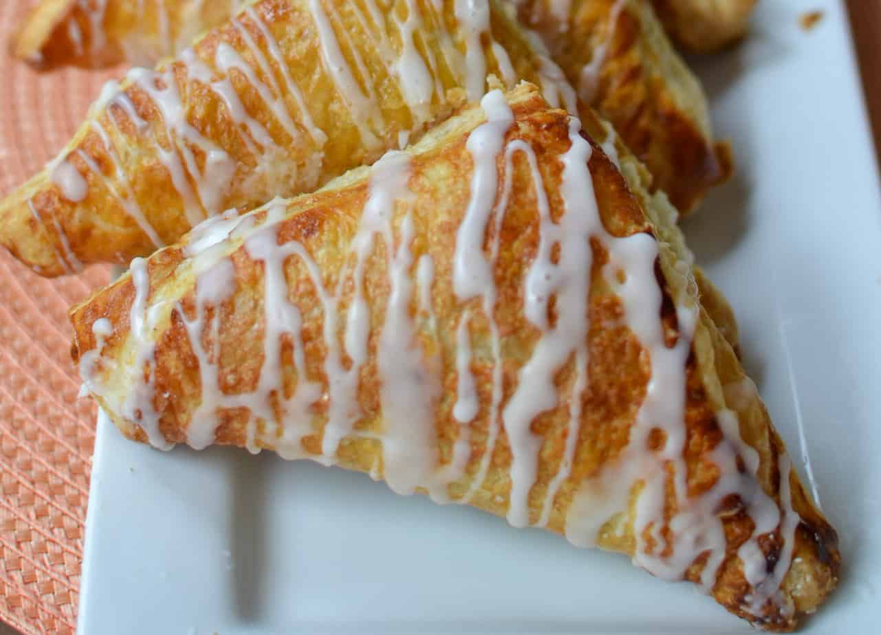 apple turnover with puff pastry