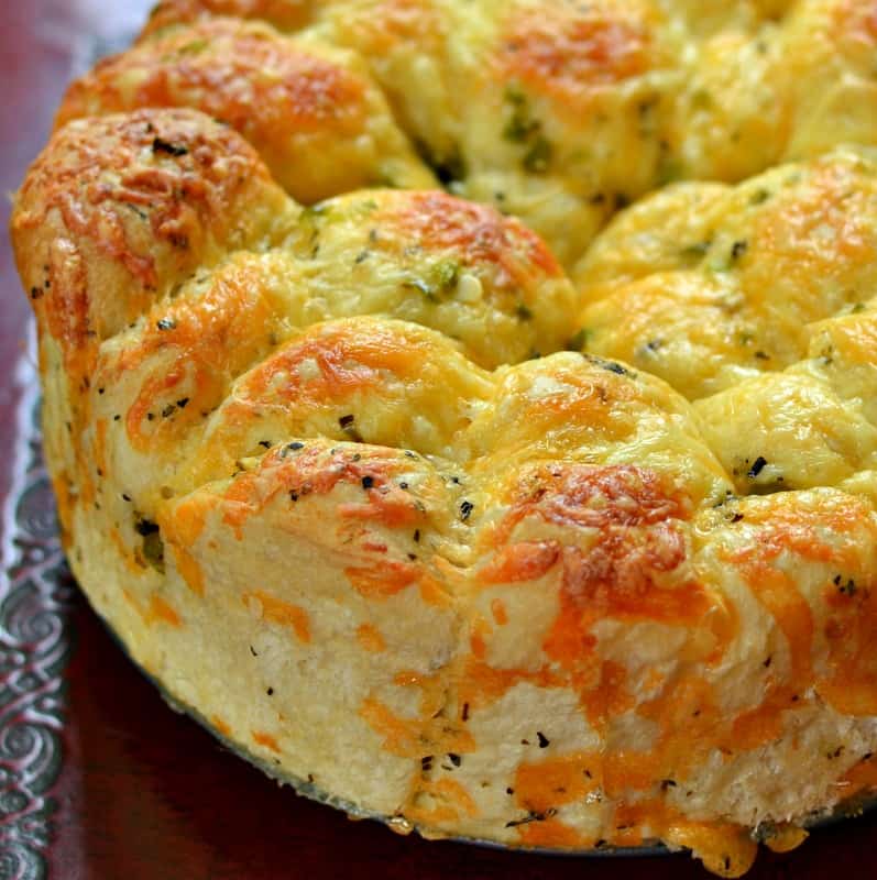 Cheddar Pull Apart Bread - Small Town Woman