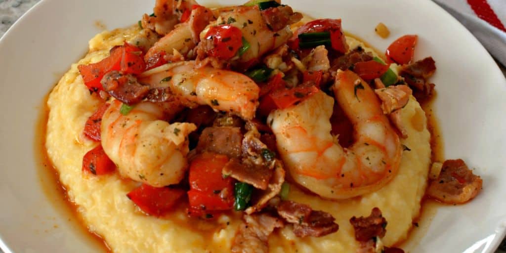 Shrimp and Grits Southern Style with Cheesy Grits | Small Town Woman