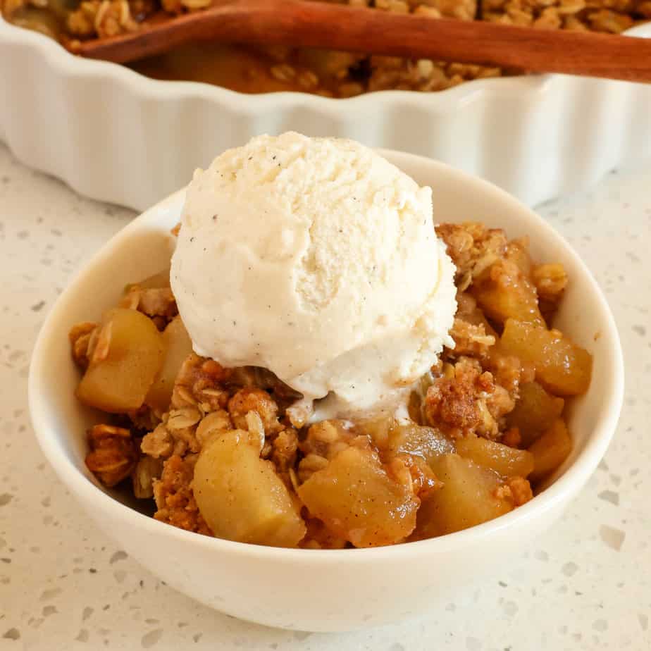 Easy Apple Crisp Recipe - Little Spoon Farm