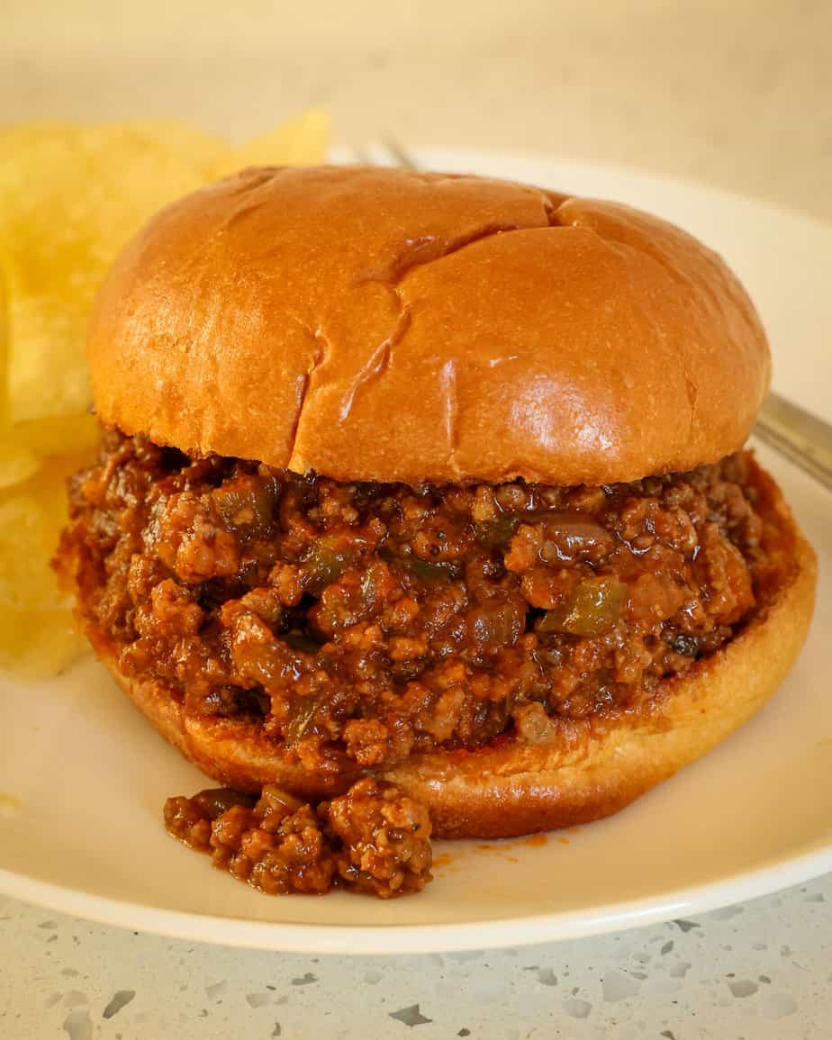 15 Minute One-Pot Easy Sloppy Joes {Must-Make Recipe!}