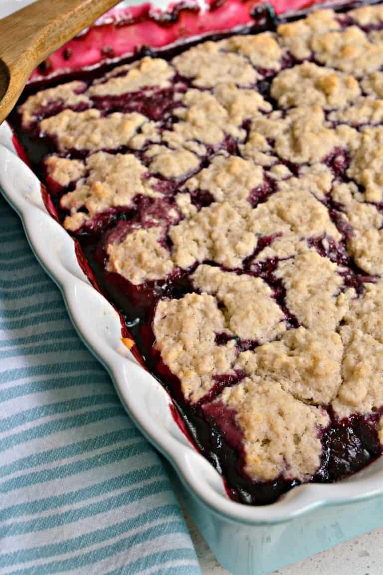 Amazing Blackberry Cobbler | Small Town Woman