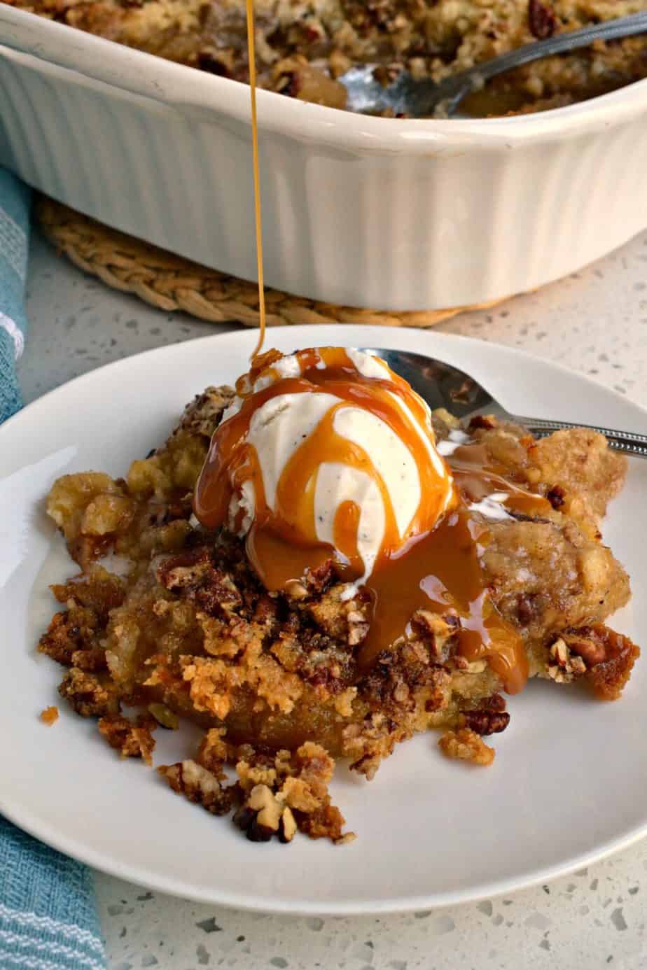 Easy Apple Dump Cake | Small Town Woman