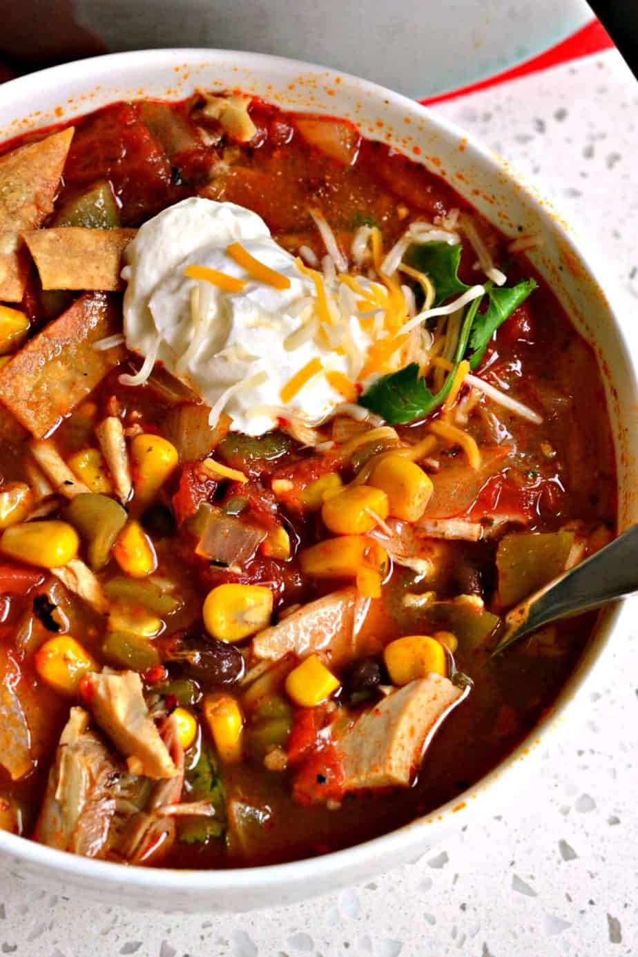 easy-chicken-taco-soup-small-town-woman