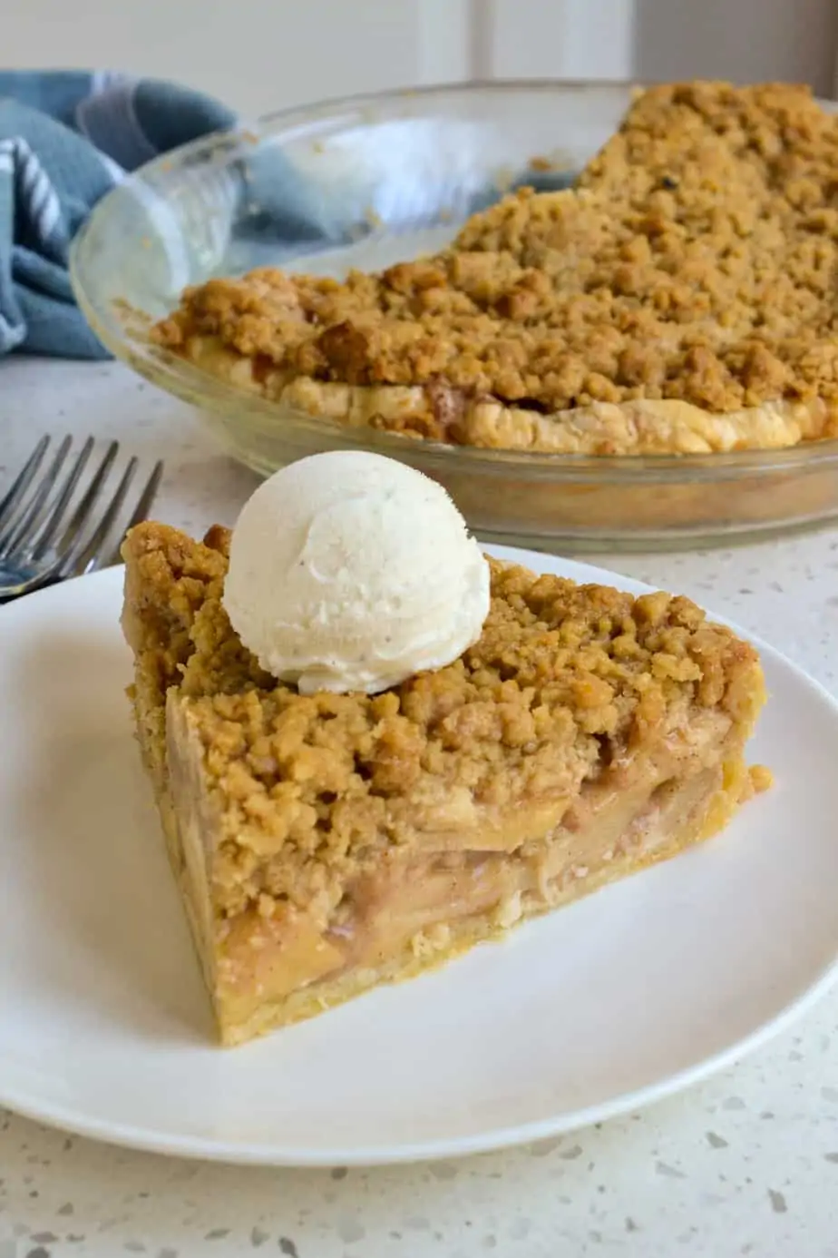 Easy Apple Pie Recipe (Just like Grandma Made!) - Little Spoon Farm