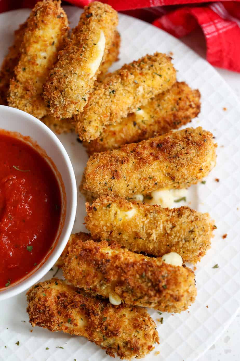 Air Fryer Mozzarella Sticks - Small Town Woman