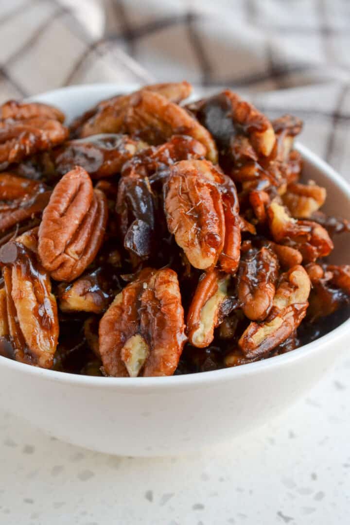 Candied Pecans {No Egg Whites} | Small Town Woman