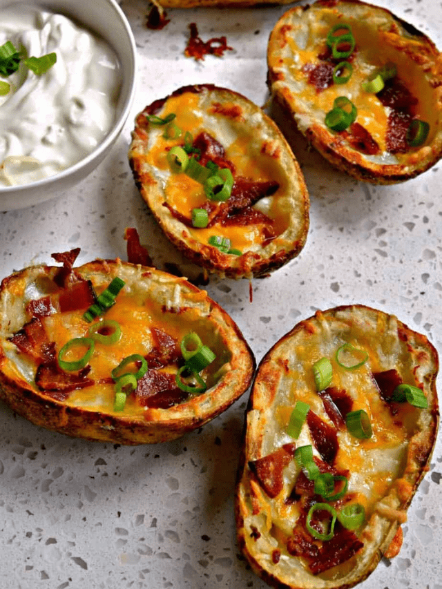 BAKED POTATO SKINS - Small Town Woman