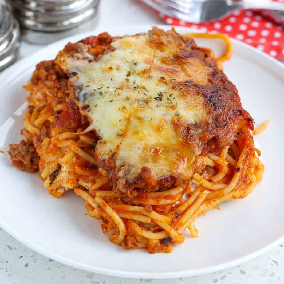 Best Baked Spaghetti Casserole | Small Town Woman