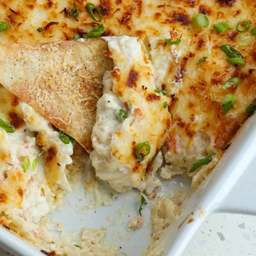 Easy Crab Rangoon Dip with Crispy Wonton Chips