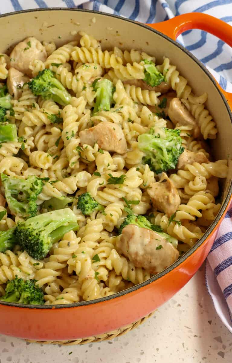 Chicken Broccoli Alfredo Recipe | Small Town Woman