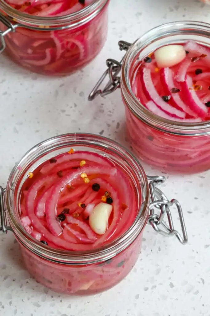 Quick Pickled Spicy Red Wine Onions - Olive Jude