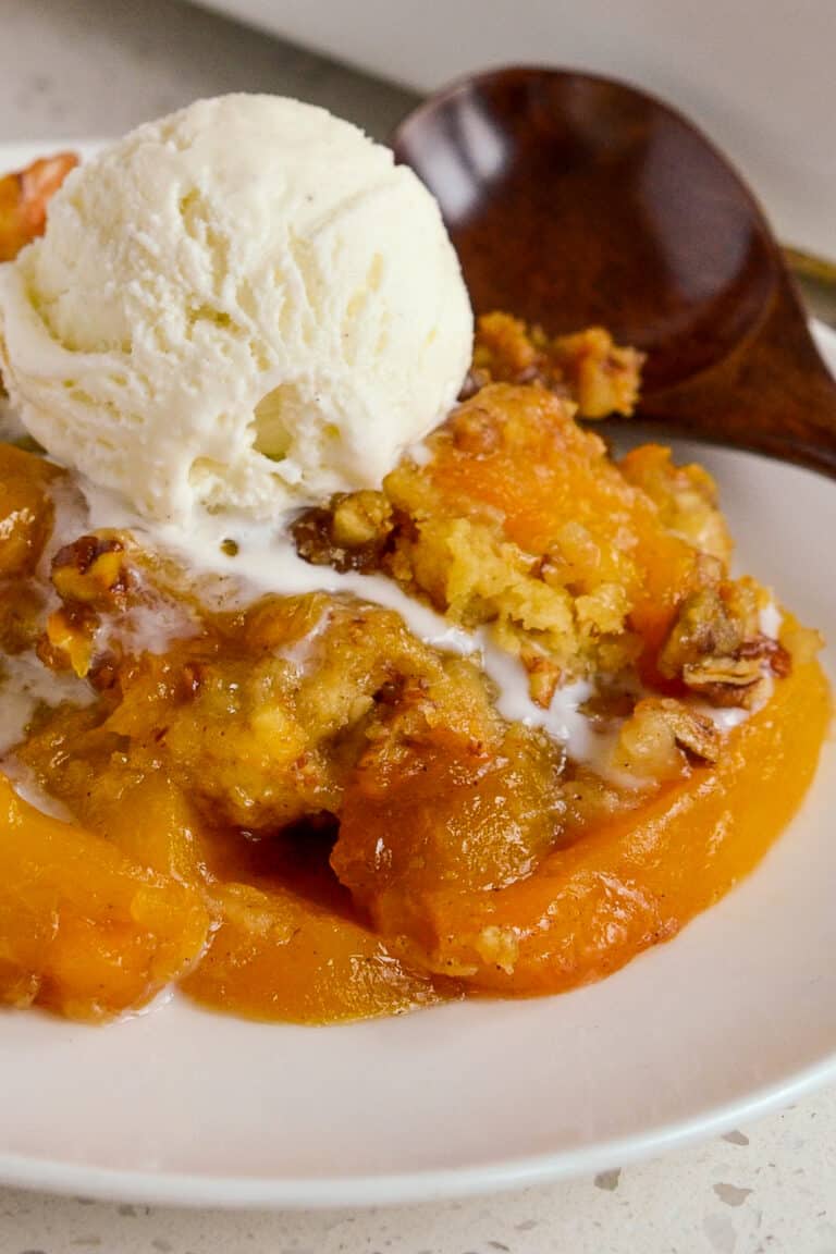 Easy Peach Crisp Recipe | Small Town Woman