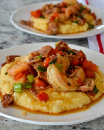 Shrimp and Grits Recipe | Small Town Woman