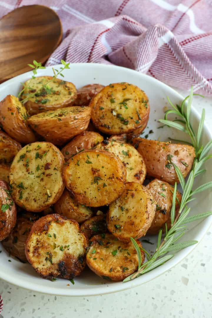 Crispy Roasted Red Potatoes | Small Town Woman