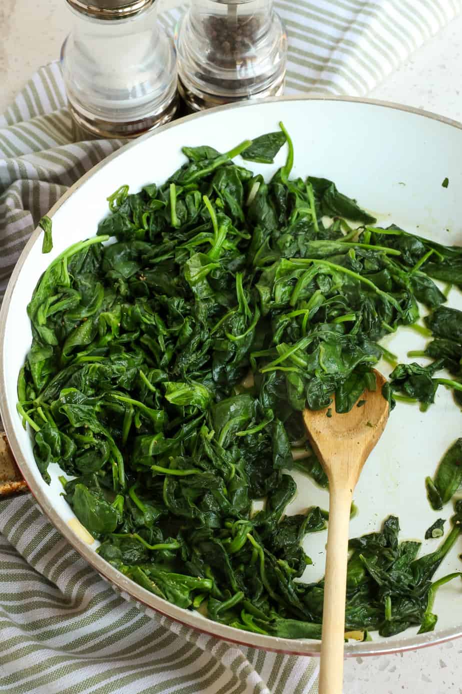 Easy Sautéed Spinach Recipe | Small Town Woman