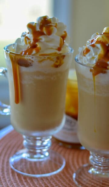 Easy Caramel Frappuccino (Caramel Frappe) | Small Town Woman