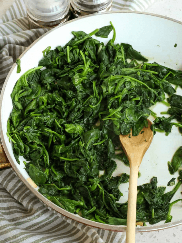 Sautéed Spinach - Small Town Woman