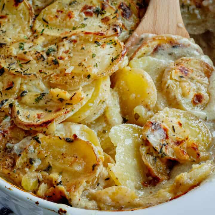 Easy Scalloped Potatoes Recipe | Small Town Woman