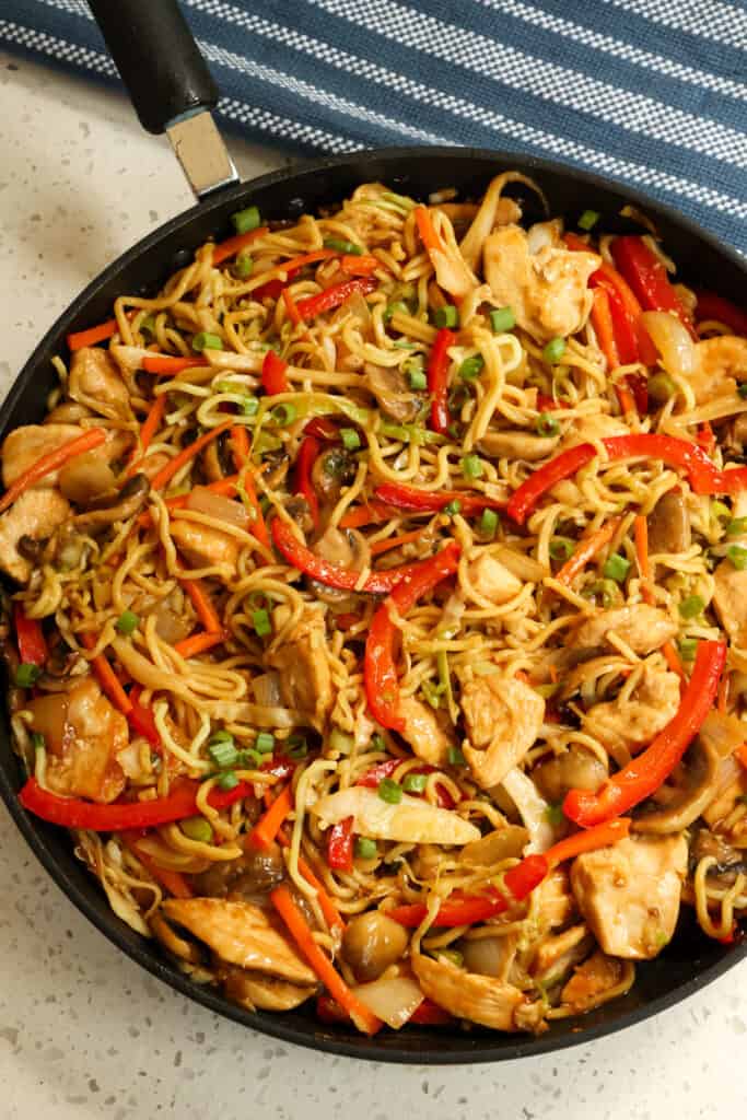 Chicken Lo Mein - Small Town Woman
