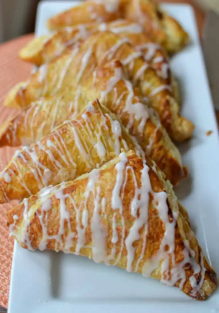 Easy Apple Turnovers (VIDEO) 