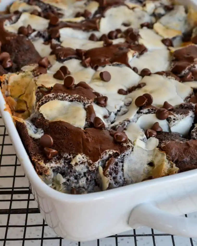 A 9x13 inch baking dish full of earthquake cake. 