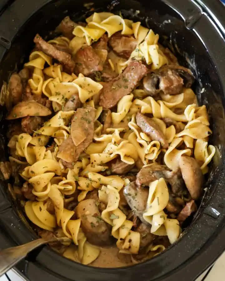 crock pot beef stroganoff